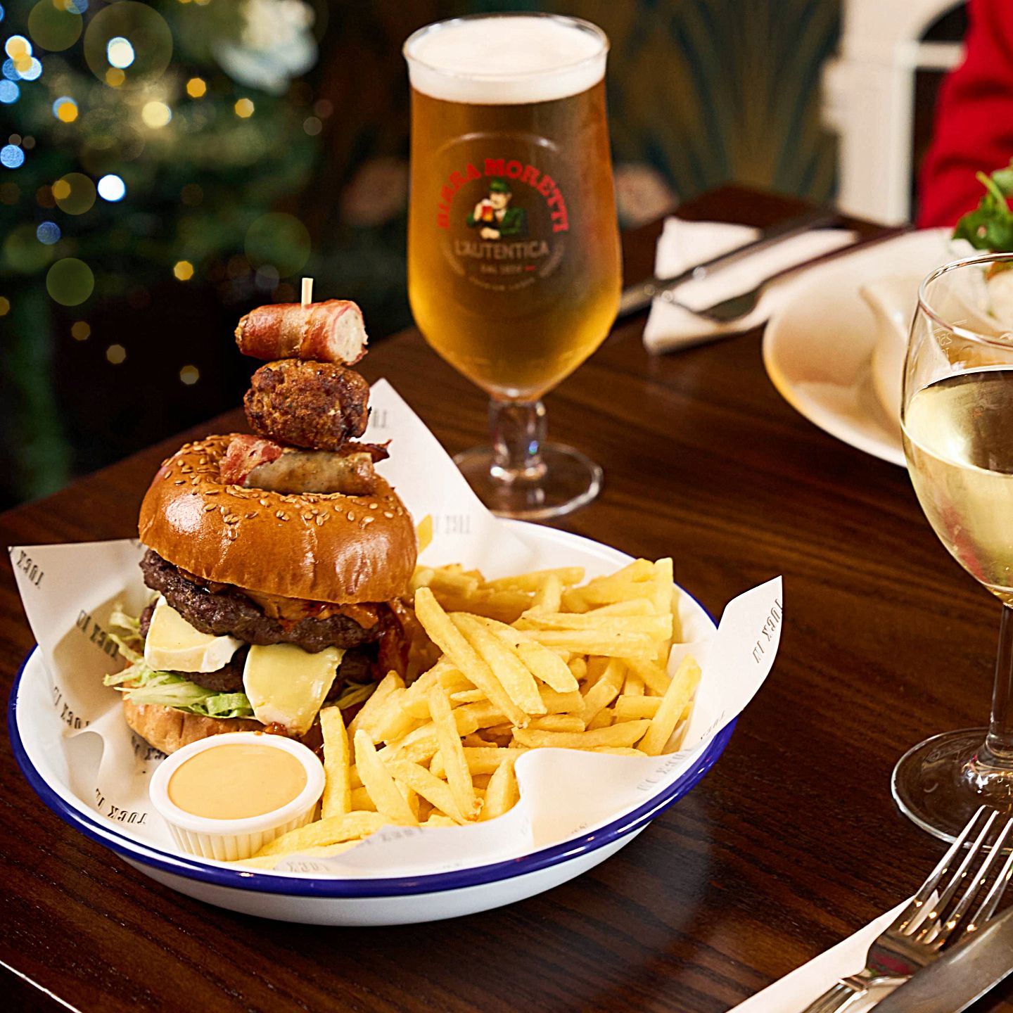 Festive Lunch & Dinner at The Tulip Queen in Spalding